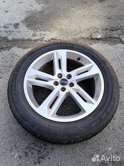 Continental CrossContact UHP 23.5/55 R19