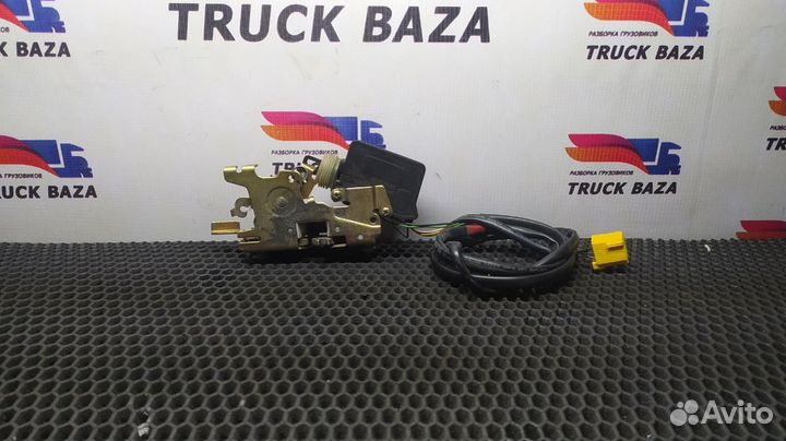 Замок двери левый