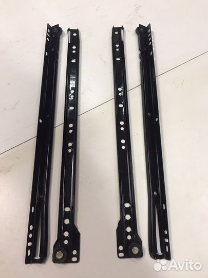 Роликовые и шариковые направляющие для ящиков