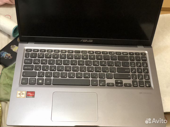 Ноутбук asus