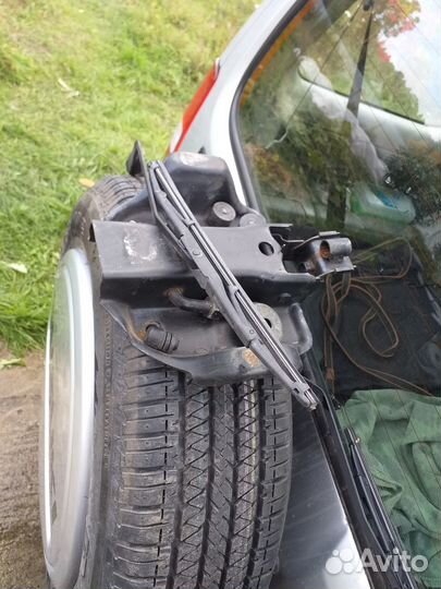 Крепление запасного колеса на Suzuki Jimny 2018 г