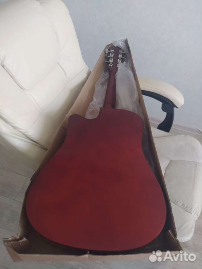 Гитара акустическая