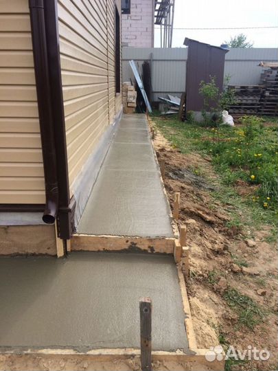 Бригада строителей