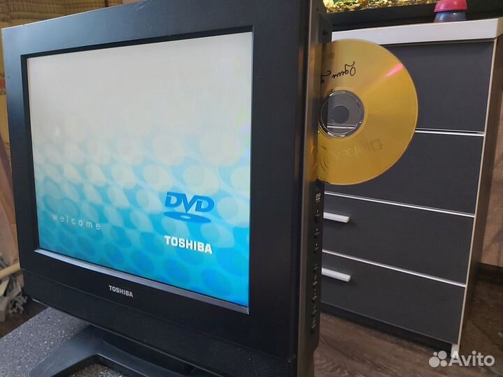 Телевизор Toshiba c DVD