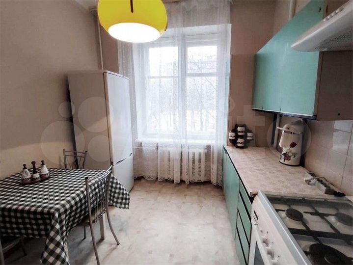 3-к. квартира, 80 м², 4/8 эт.