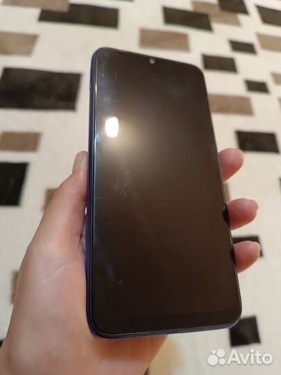 Продам телефон