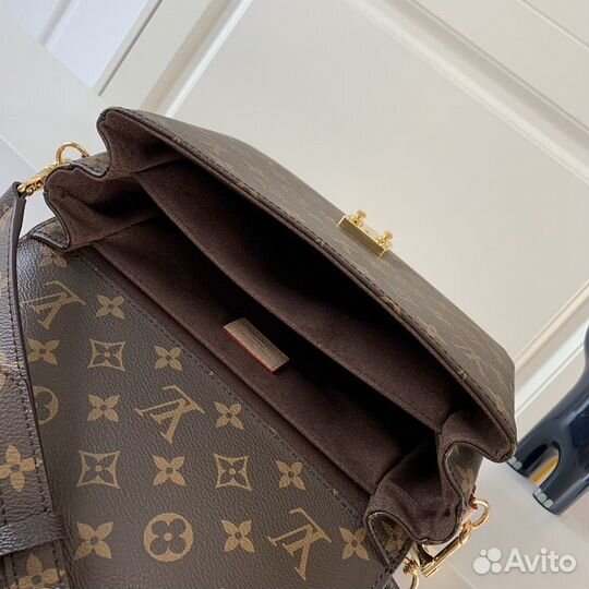 Louis Vuitton Pochette Metis Monogram расцветки в