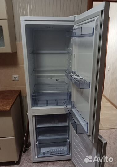 Холодильник beko