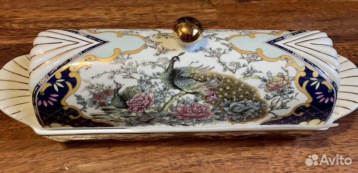 Блюдо с крышкой доя рулета фарфоровое новое