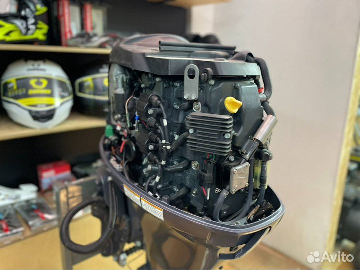 Лодочный мотор Yamaha F60fetl витрина
