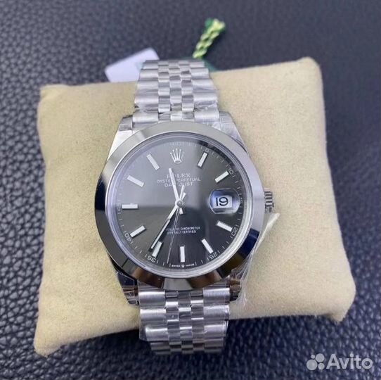 Часы Rolex Datejust 41 Steel Smooth Bezel Jubilee