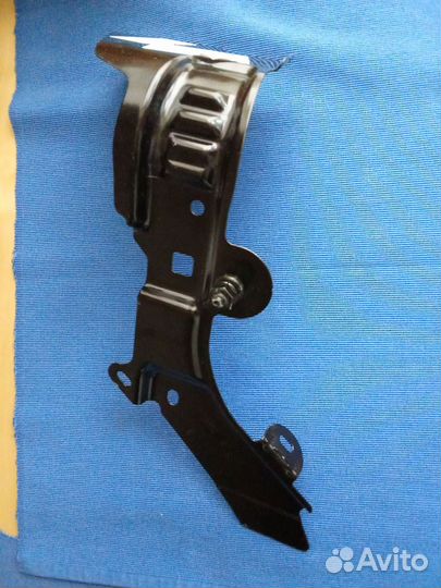 Кронштейн Peugeot-Citroen