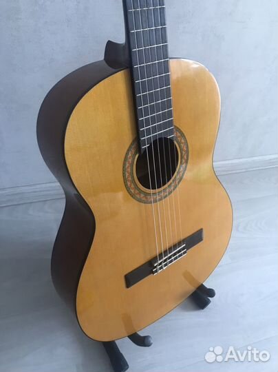 Yamaha C40 новая