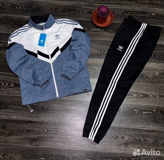 Спортивный костюм Adidas