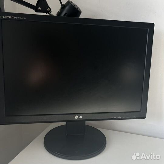 Монитор LG