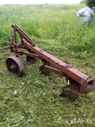 Плуг Белагромаш-Сервис 3-5 корп. (ПГВ), 1995