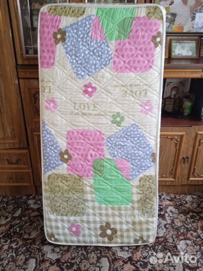 Детская кровать-машина б/у