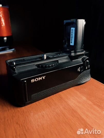 Sony батарейный блок