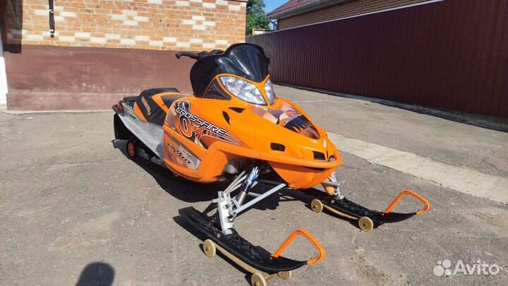Снегоход Arctic cat Crossfire 800
