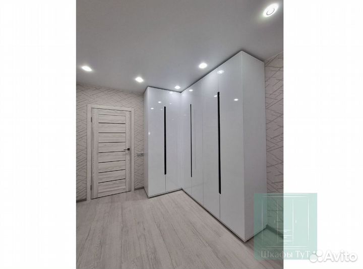 Шкаф стенка