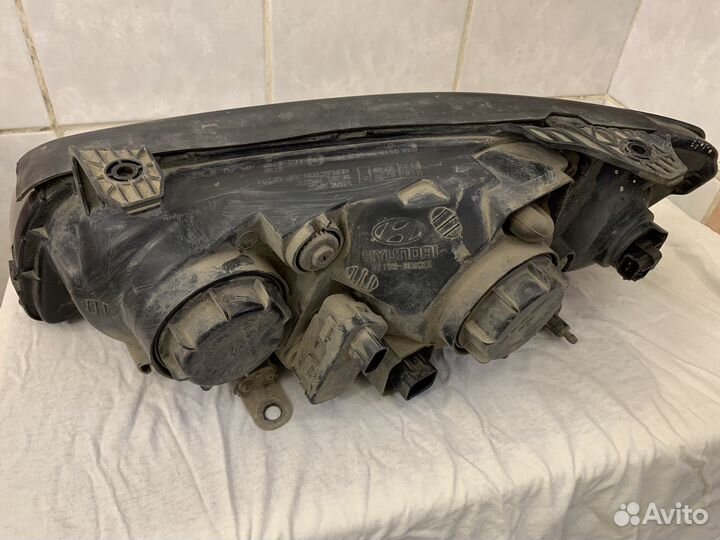 Фара правая hyundai elantra lll (XD)