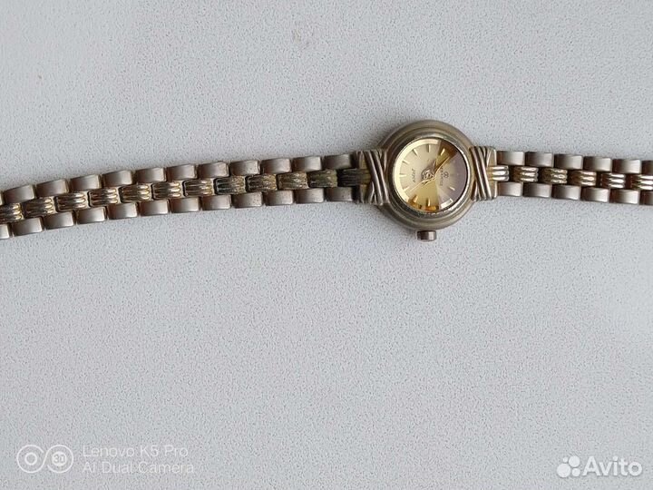 Часы женские ручные СССР