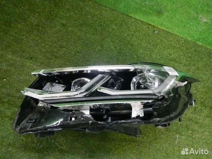 Фара левая Volkswagen Tiguan