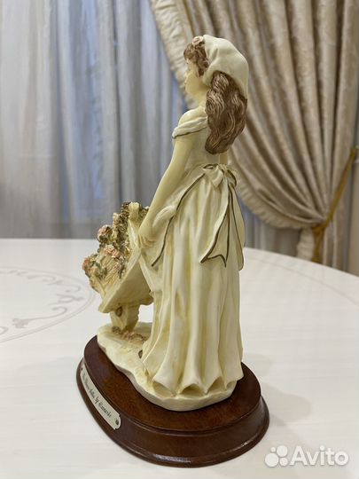 Статуэтка. Продавщица цветов. Leonardo. Англия