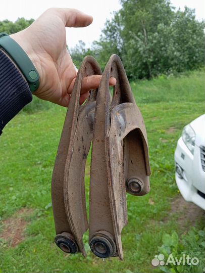 Рычаги верхние ваз 2107