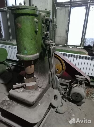 Молот кузнечный бу 1шт