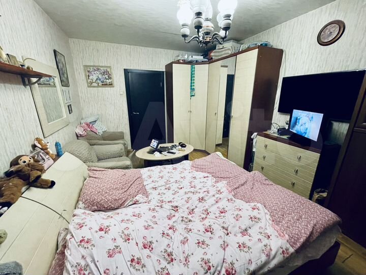 3-к. квартира, 82 м², 10/14 эт.