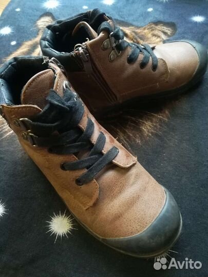 Деми, кожзам, 32 - 20см, хорошее состояние