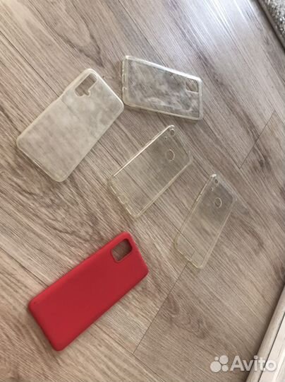 Чехлы на телефон