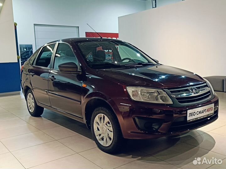 LADA Granta 1.6 МТ, 2015, 111 000 км