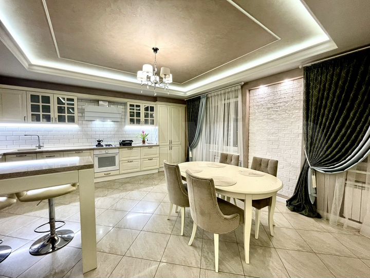 3-к. квартира, 168,6 м², 9/10 эт.