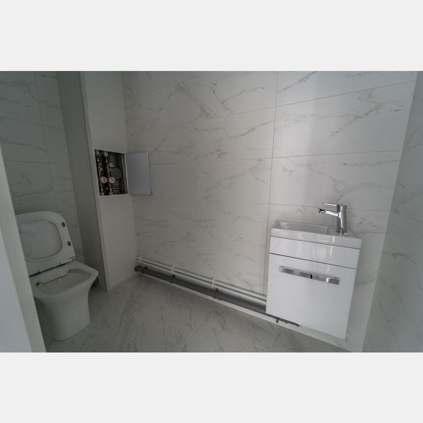 3-к. квартира, 79,7 м², 11/12 эт.