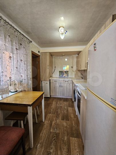 2-к. квартира, 43 м², 1/1 эт.