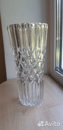 Хрустальные вазы для цветов