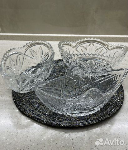 Хрустальные вазы из 3 штук