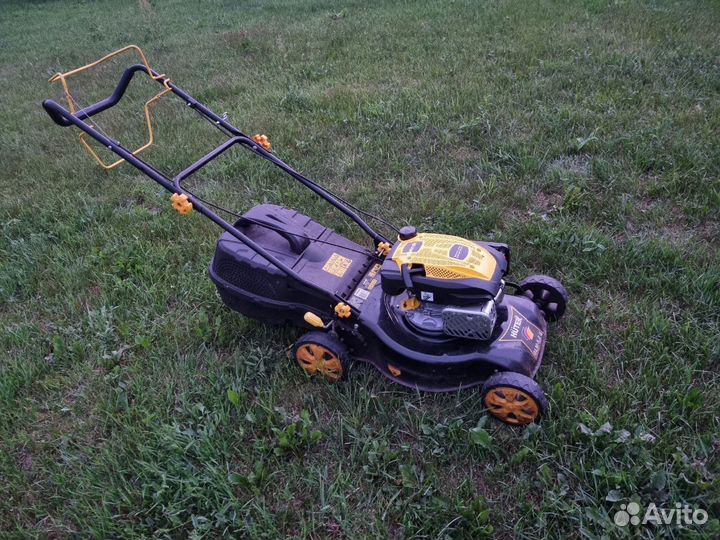 Аренда газонокосилки бензо