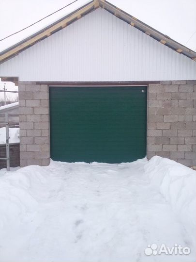 Секционные ворота