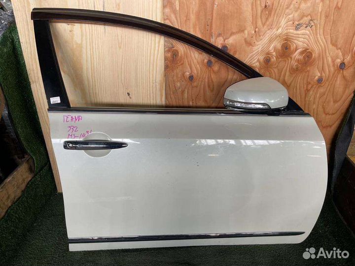 Дверь передняя правая Nissa Teana j32