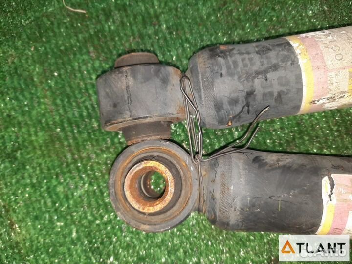 Амортизатор задний левый toyota RAV4