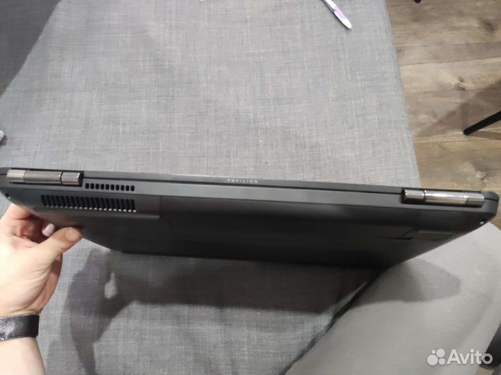 HP Pavilion 17-ab423ur