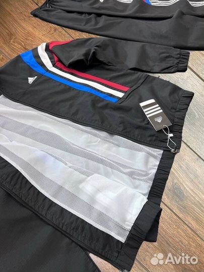 Спортивный костюм adidas