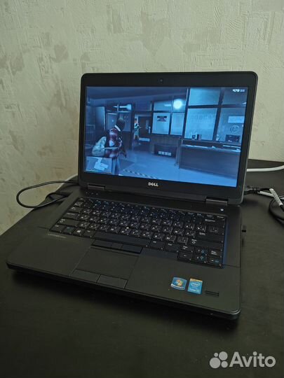 Игровой шустрый ноутбук SDD Dell GTA V Видеообзор