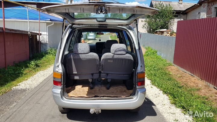 Nissan Serena 1.6 AT, 1998, 255 000 км