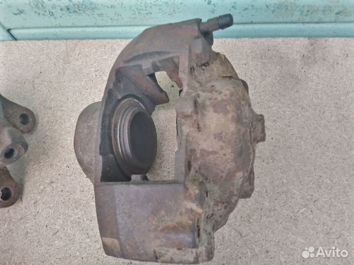 Суппорт тормозной под перебор для Mercedes W123
