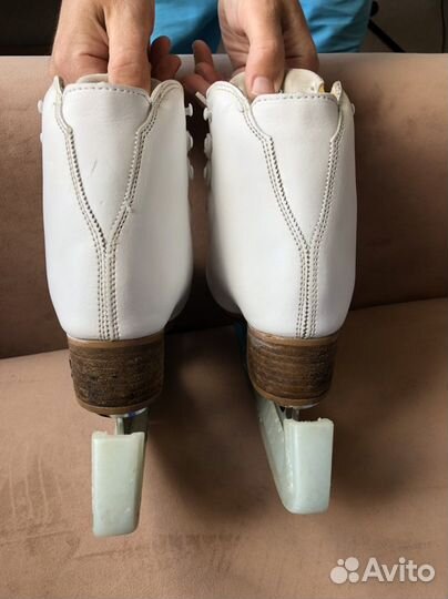 Фигурные коньки Risport Excellence 200