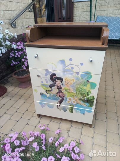 Пеленальный столик